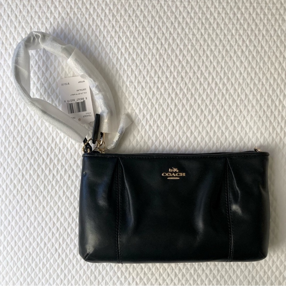 Coach leather wristlet